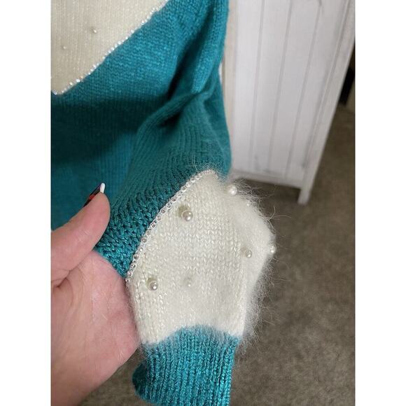 Vintage White Wheeler & Martha Green Cream Sweater Pearls Angora Size Medium - Picture 4 of 7